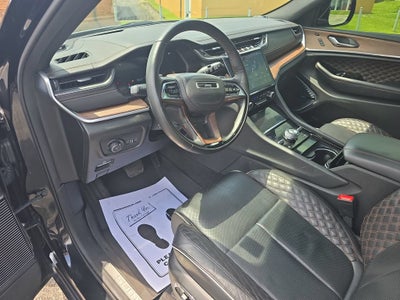 2022 Jeep Grand Cherokee Summit