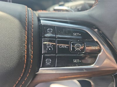2022 Jeep Grand Cherokee Summit