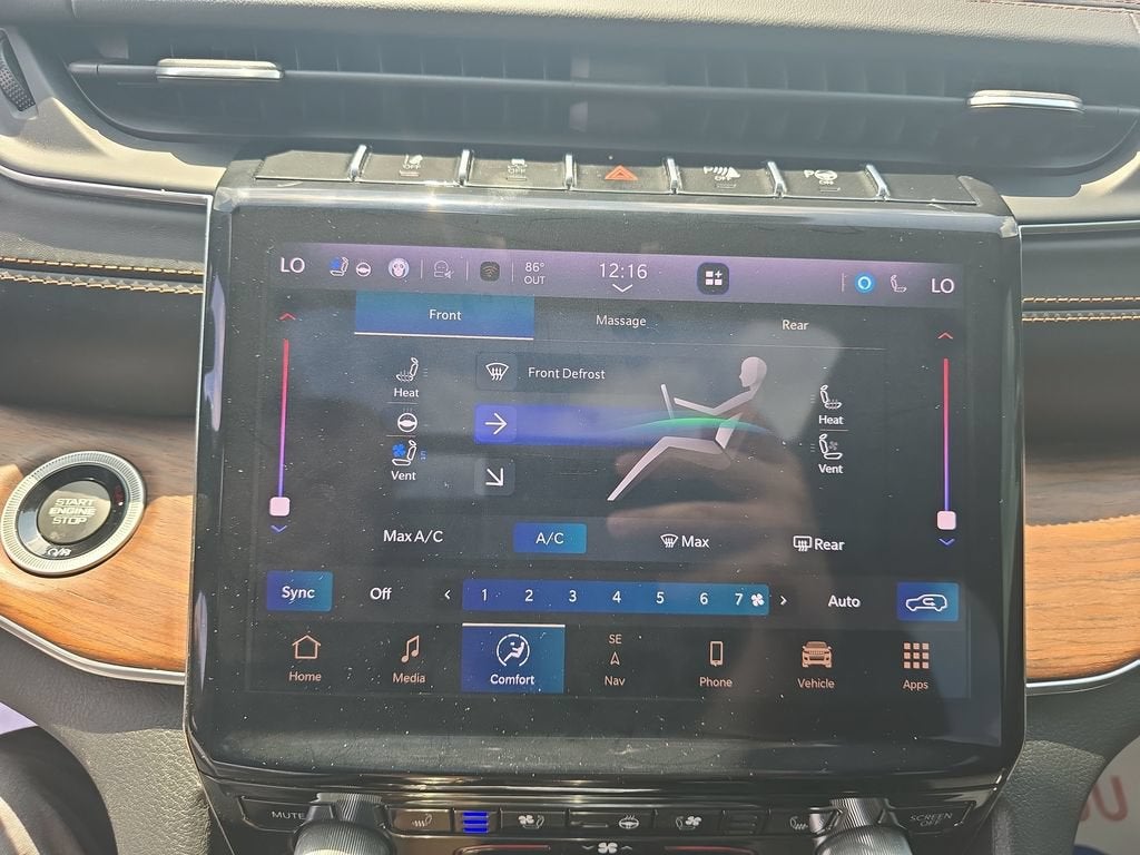 2022 Jeep Grand Cherokee Summit