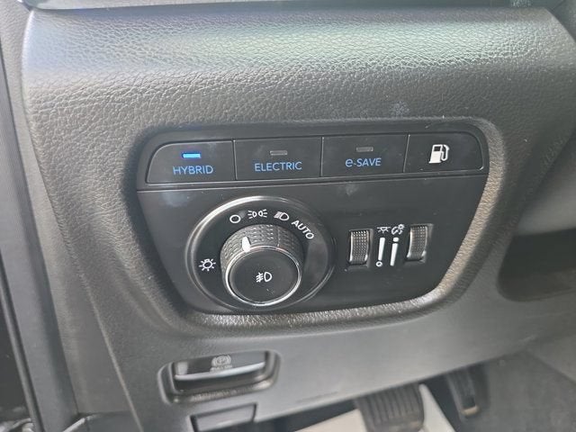 2022 Jeep Grand Cherokee 4xe Overland