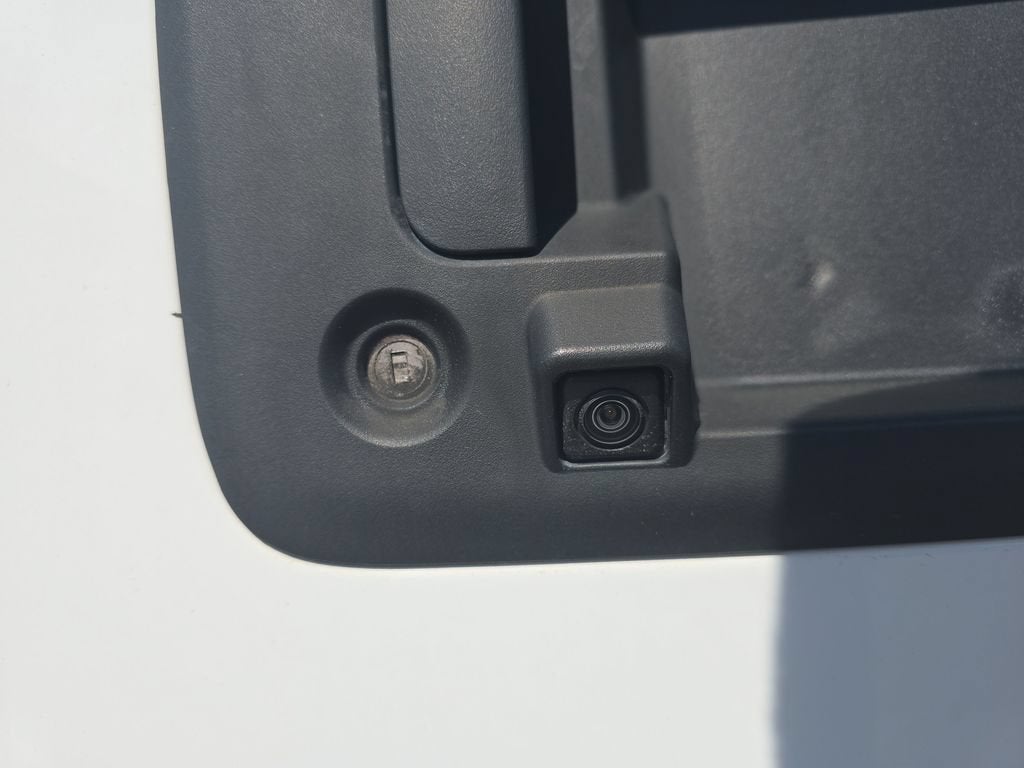 2024 Chevrolet Express Passenger 3500 1LT