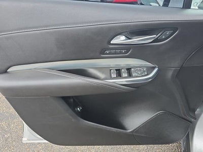 2022 Cadillac XT4 Premium Luxury