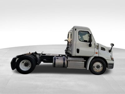 2015 Freightliner CASCADIA 113 Base