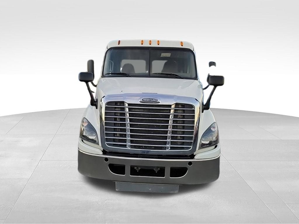 2015 Freightliner CASCADIA 113 Base