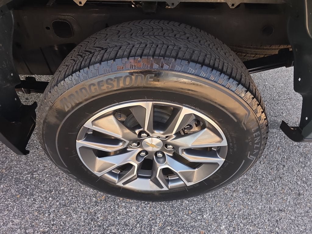 2025 Chevrolet Silverado 1500 LT (2FL)