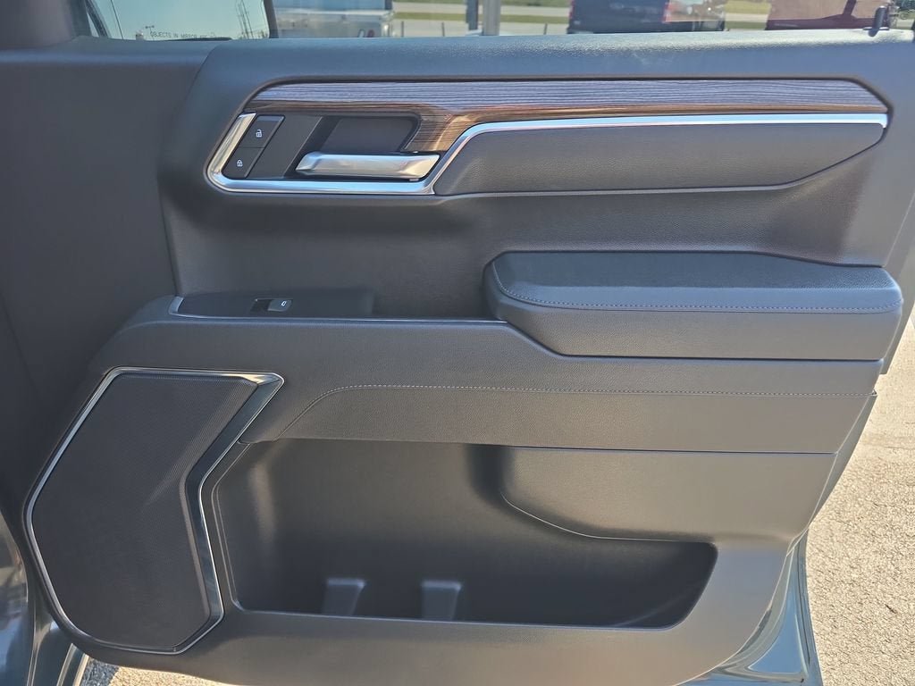 2025 Chevrolet Silverado 1500 LT (2FL)