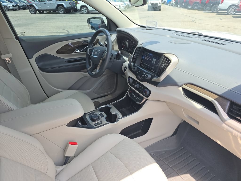 2023 GMC Terrain Denali