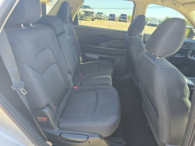 2023 Nissan Pathfinder S