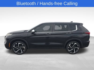 2022 Mitsubishi Outlander SE