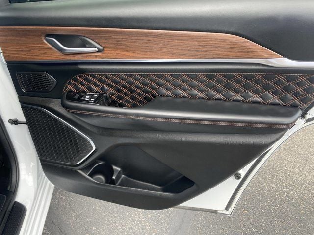 2022 Jeep Grand Cherokee L Summit