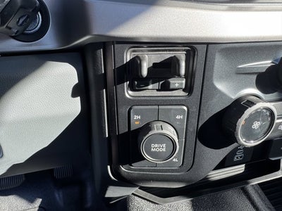 2025 Ford F-600SD XL