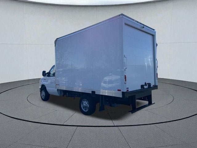 2024 Ford E-350SD Base Cutaway