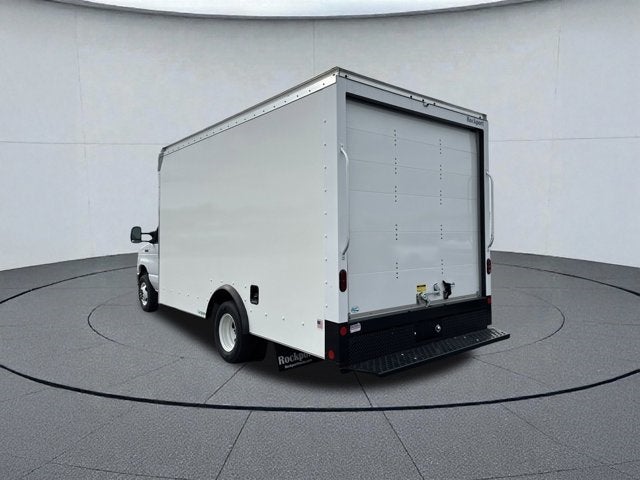 2025 Ford E-450SD Base