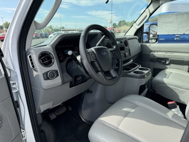 2025 Ford E-450SD Base