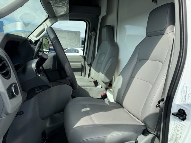 2025 Ford E-450SD Base