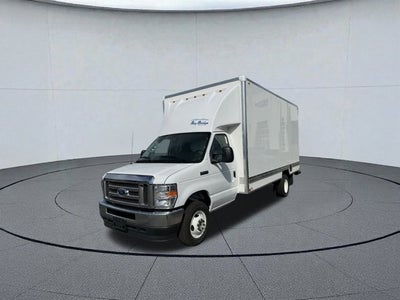 2025 Ford E-450SD Base