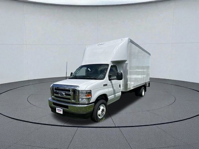 2025 Ford E-450SD Base
