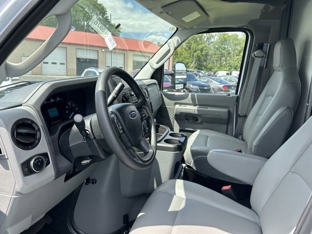 2025 Ford E-450SD Base