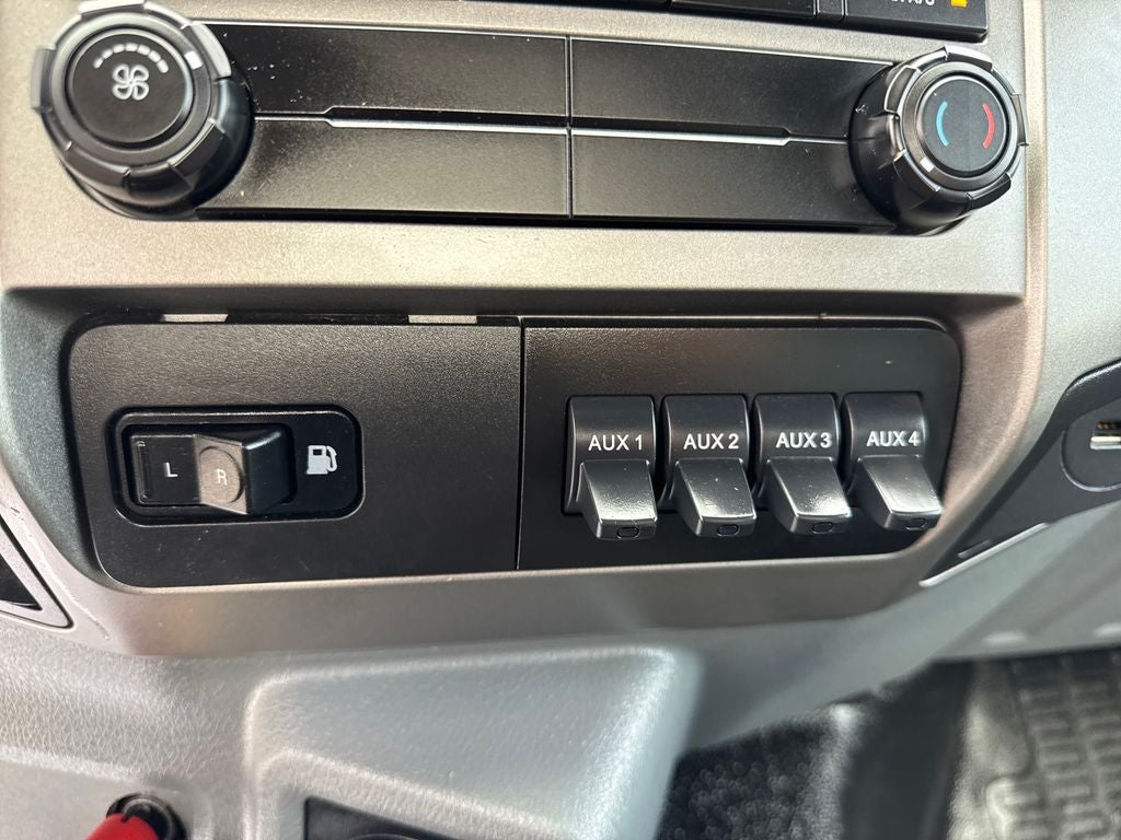 2024 Ford F-750SD Base