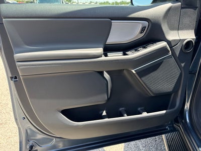 2027 Ford Expedition Active