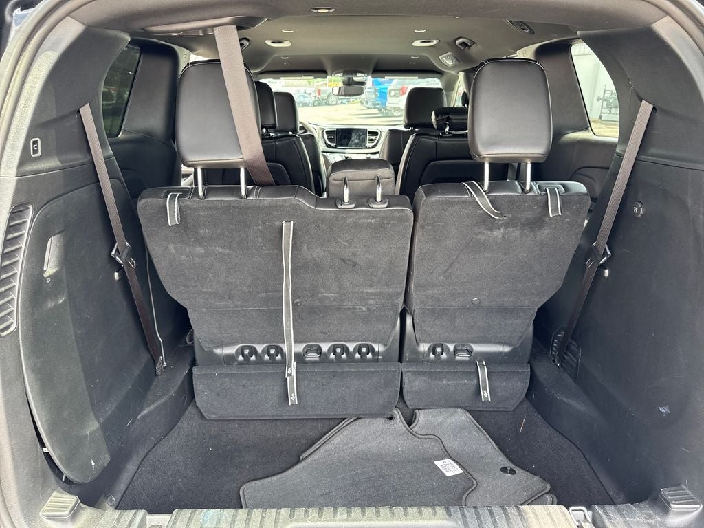 2025 Chrysler Pacifica Select