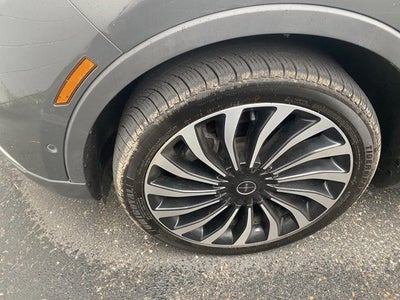 2022 Lincoln Nautilus Black Label