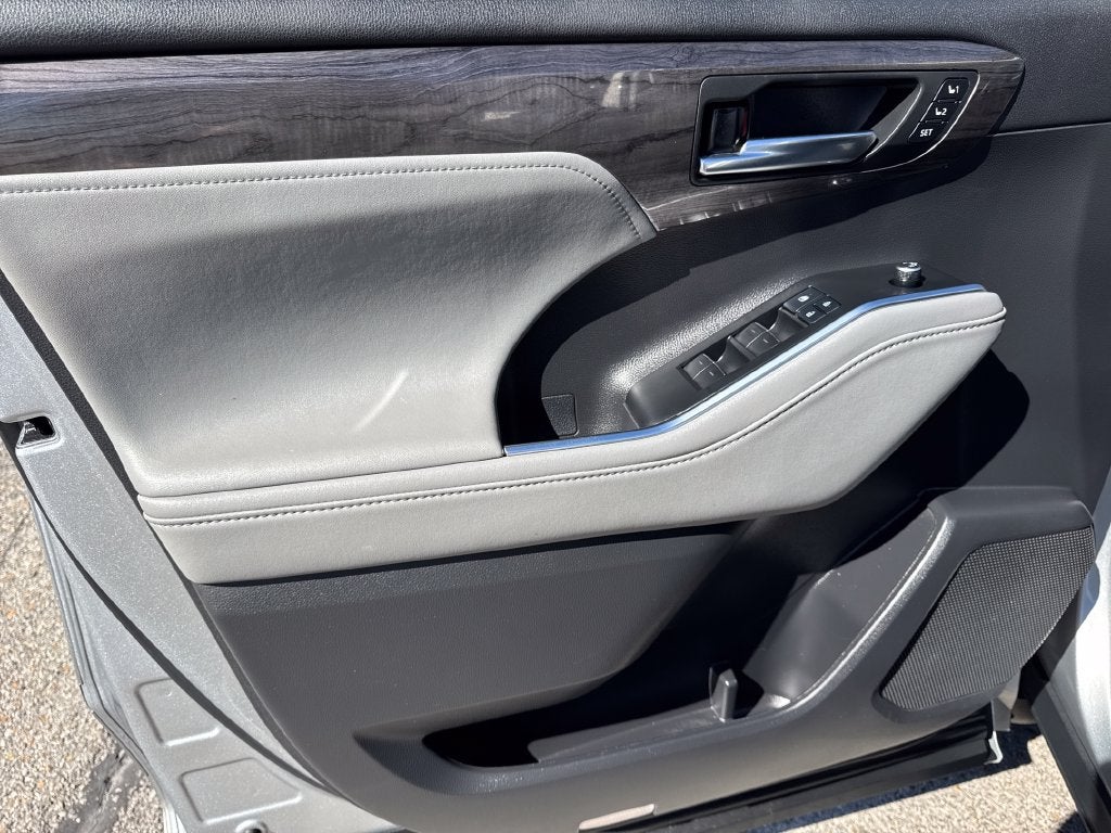 2022 Toyota Highlander Limited