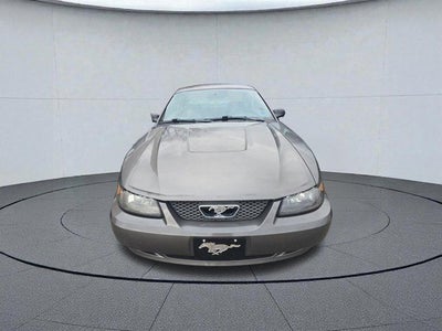 2004 Ford Mustang V6