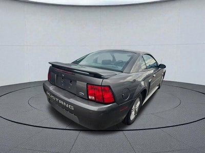 2004 Ford Mustang V6