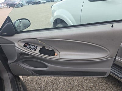 2004 Ford Mustang V6