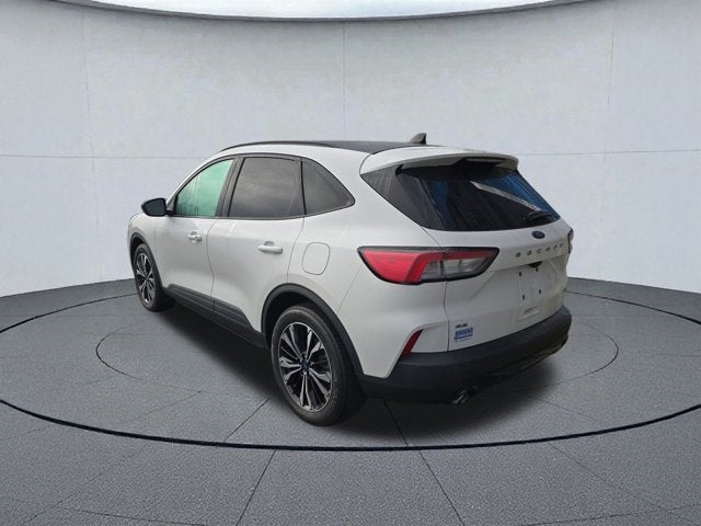2022 Ford Escape SE Hybrid