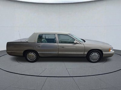 1999 Cadillac DeVille Base