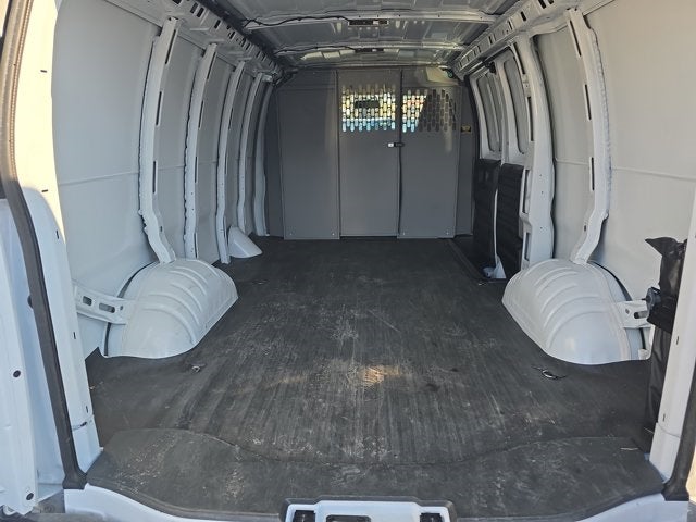 2024 Chevrolet Express 2500 Work Van Cargo