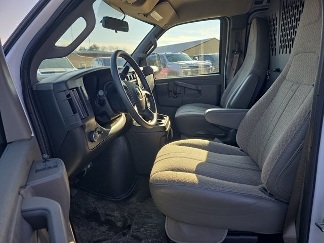 2024 Chevrolet Express 2500 Work Van Cargo