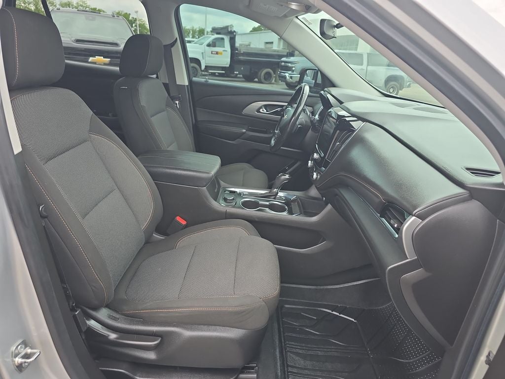 2018 Chevrolet Traverse LT Cloth w/1LT