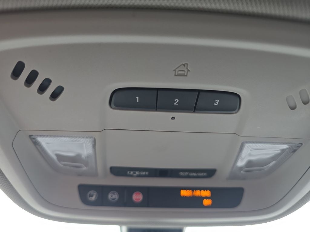 2018 Chevrolet Traverse LT Cloth w/1LT