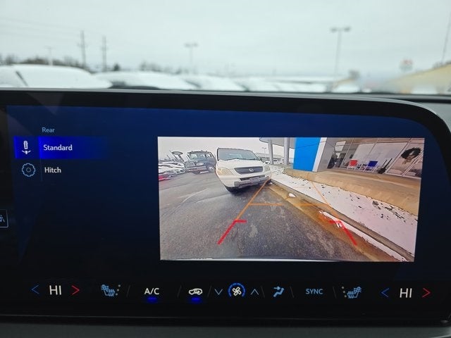 2025 Chevrolet Traverse LT 2LT