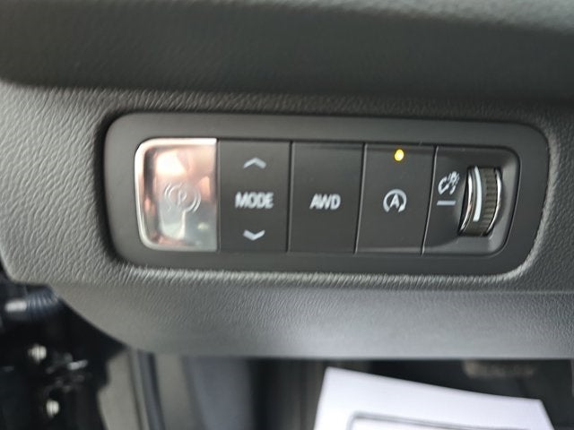 2025 Chevrolet Traverse LT 2LT