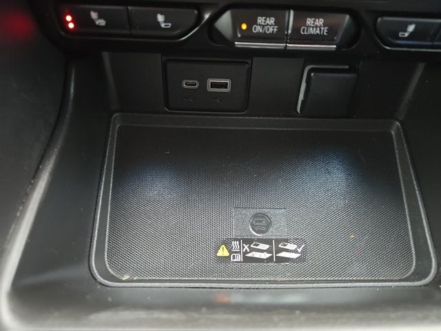 2022 Chevrolet Suburban RST