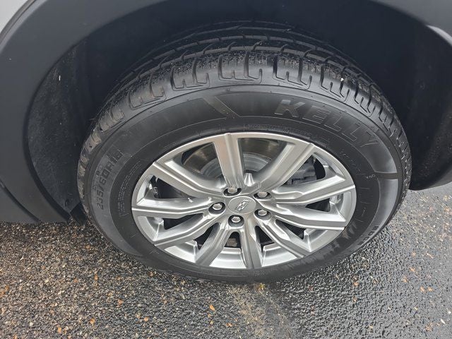 2022 Cadillac XT4 Premium Luxury