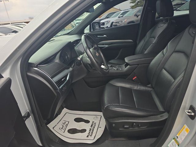 2022 Cadillac XT4 Premium Luxury