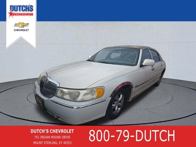 1999 Lincoln Town Car Executive