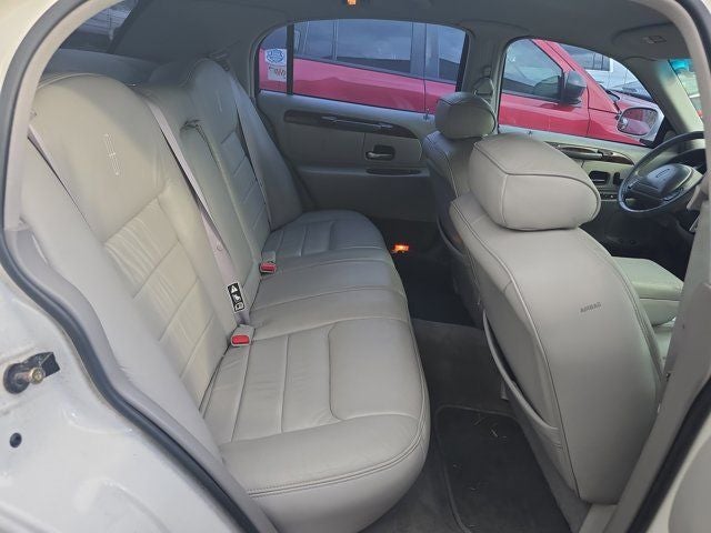 1999 Lincoln Town Car Executive