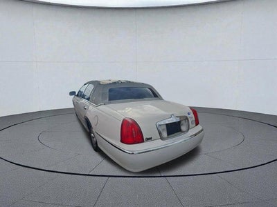 1999 Lincoln Town Car Executive