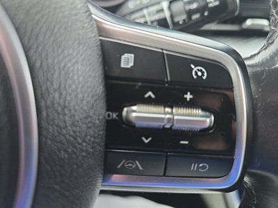 2023 Kia Carnival LX