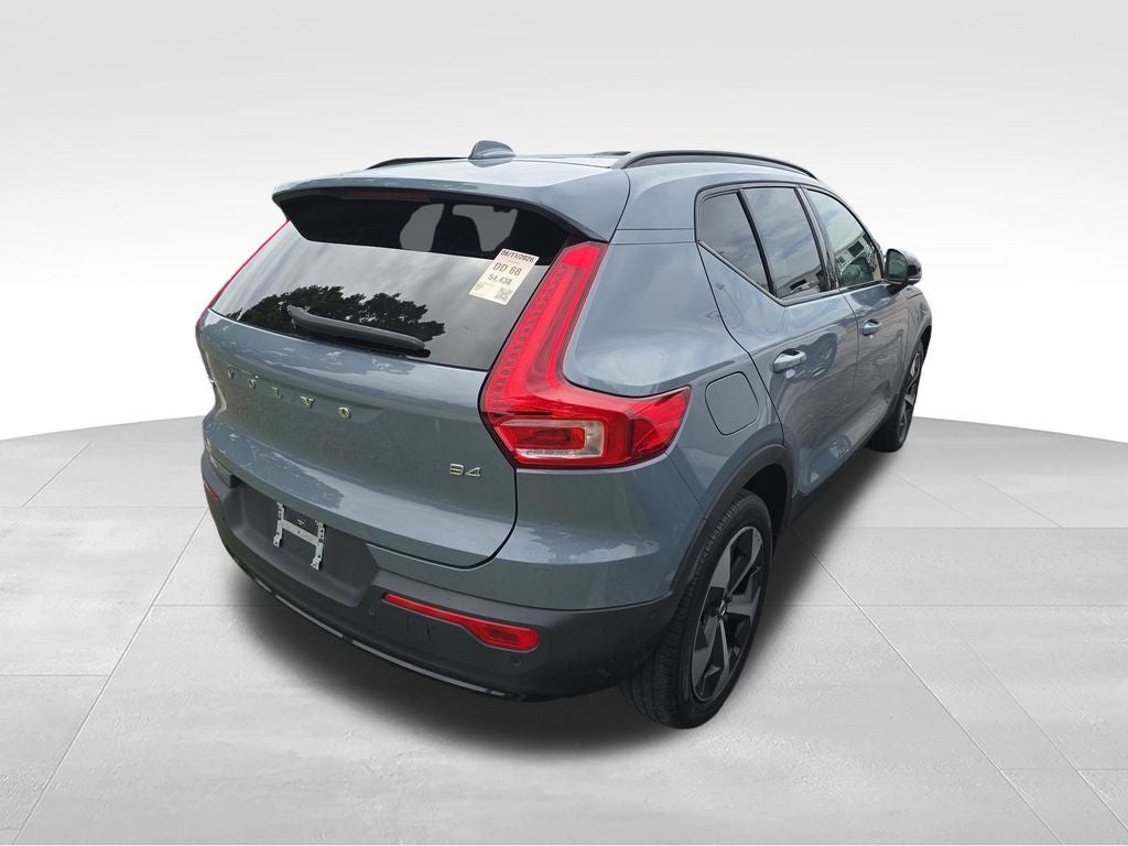 2023 Volvo XC40 Ultimate