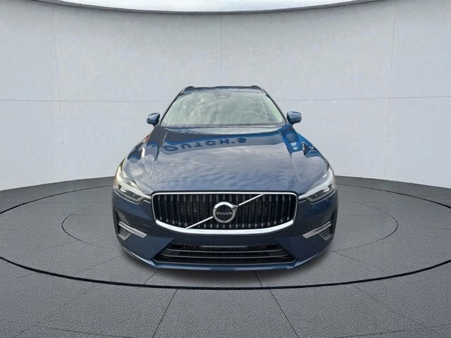 2022 Volvo XC60 B5 Momentum